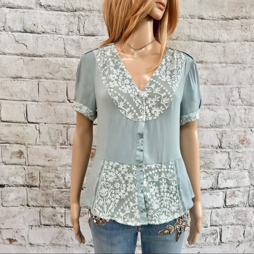 🔥NWT Anthropologie (Tiny) Light Blue Gray Blouse